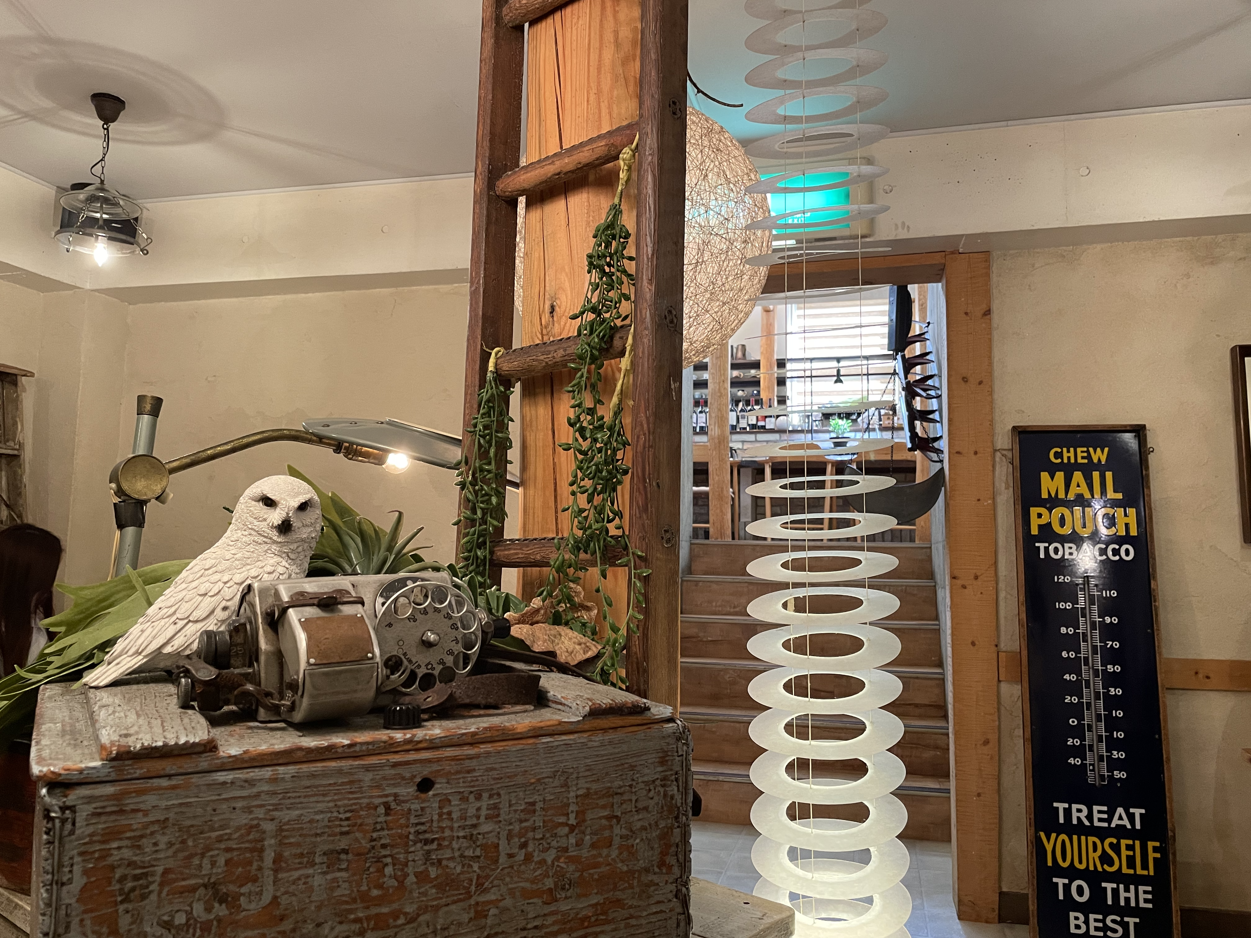 タヴェルナハンバーグ店内